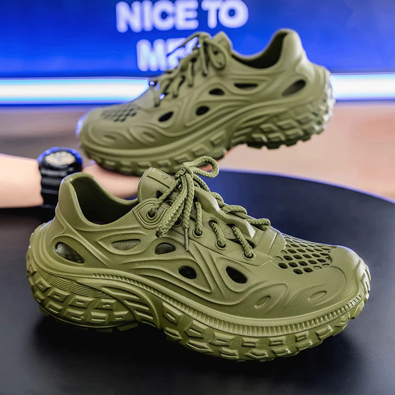 Men Clogs Slippers Breathable Garden Sandals Non-Slip Comfort Beach Shoes Men Sandals Indoor Outdoor Casual Fishing Shoes